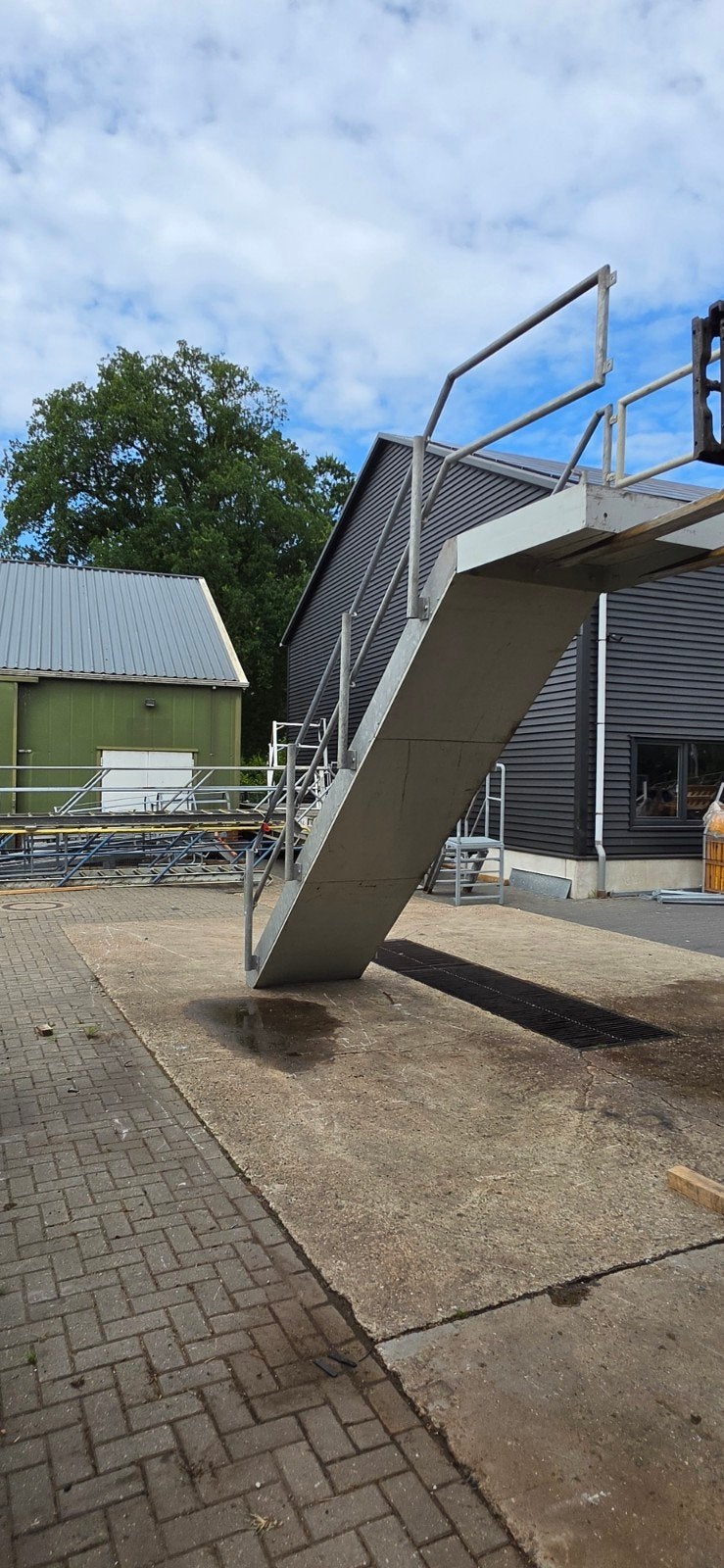 Stalen trap met bordes hoog 3,1mtr nor101, Ophalen, 2 tot 4 meter