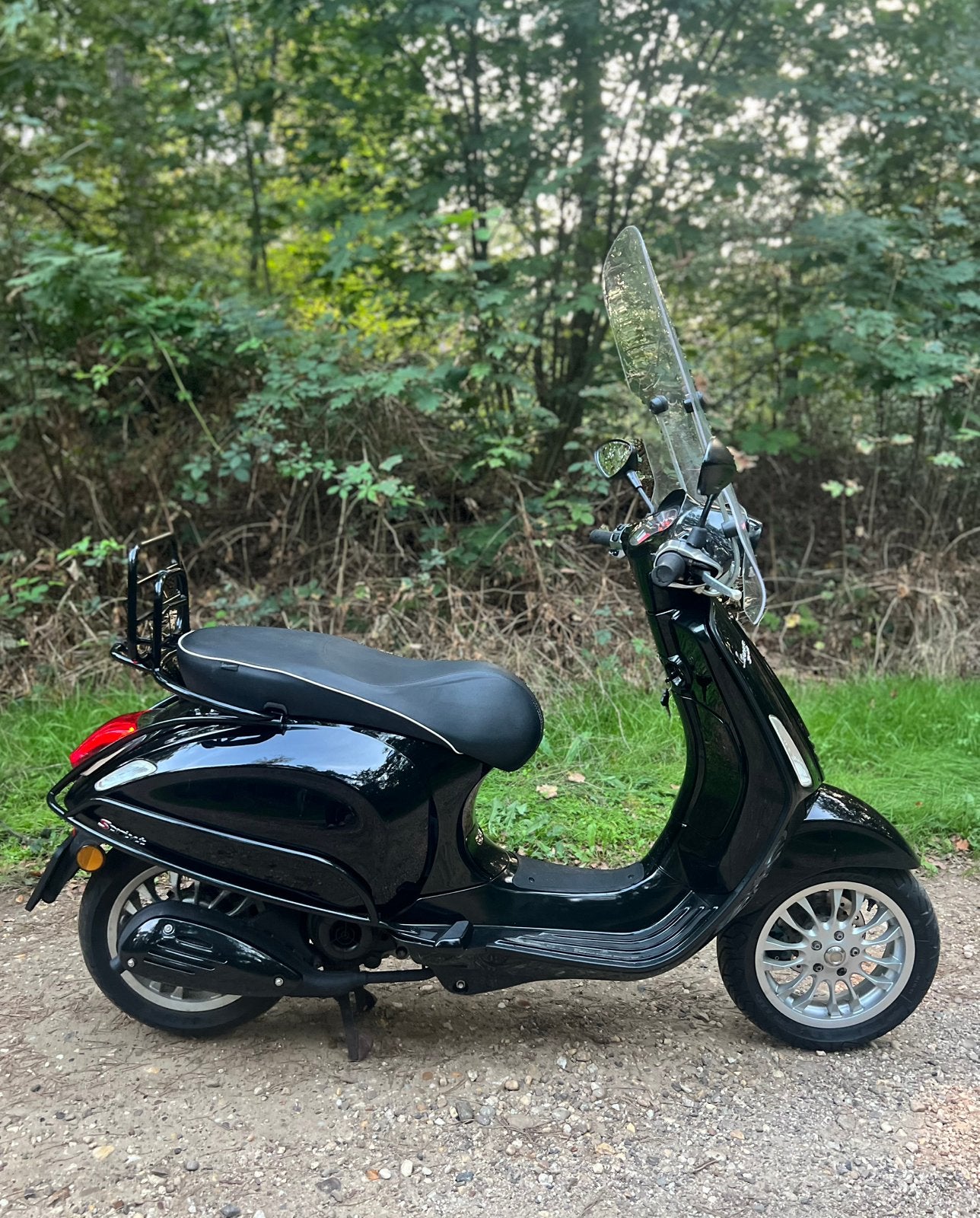Vespa Sprint 2017 | 50cc | 4T 2V | Black on Black, Ophalen, Gebruikt, Benzine, 50 cc