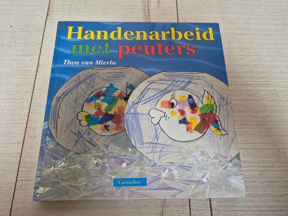 boek: Handenarbeid met peuters, Theo Van Mierlo, Ophalen, Zo goed als nieuw, Knutselen