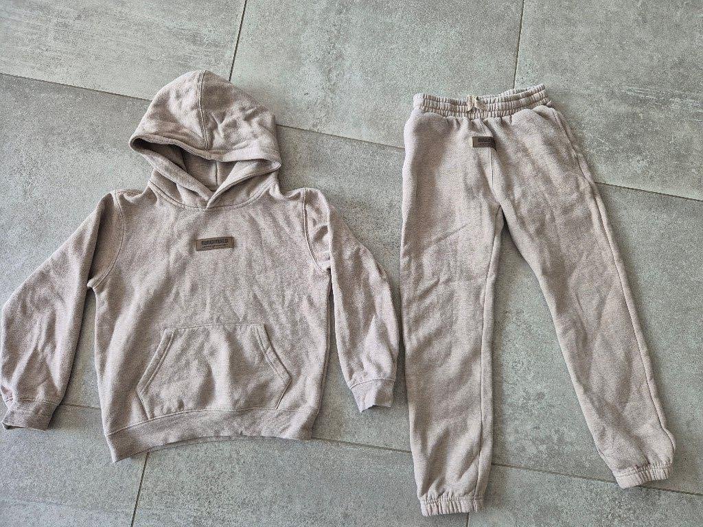 Cou7ure Essentials trainingspak Maat 152, Ophalen of Verzenden, Zo goed als nieuw, Jongen, Sport- of Zwemkleding