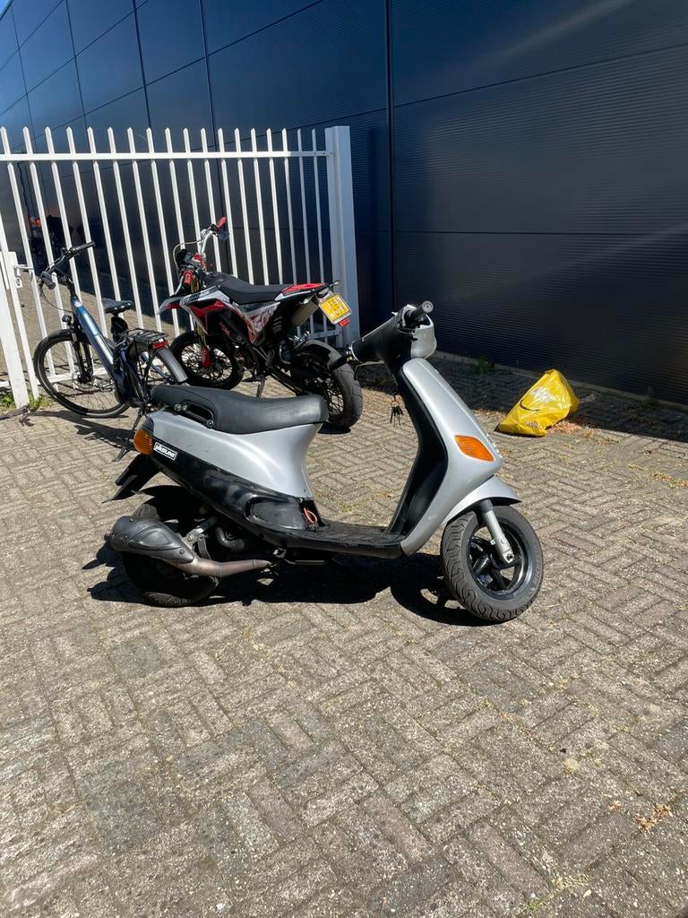 Piaggio zip type 3 tekoop/teruil, Fietsen en Brommers, Brommeronderdelen | Scooters, Ophalen, Gebruikt