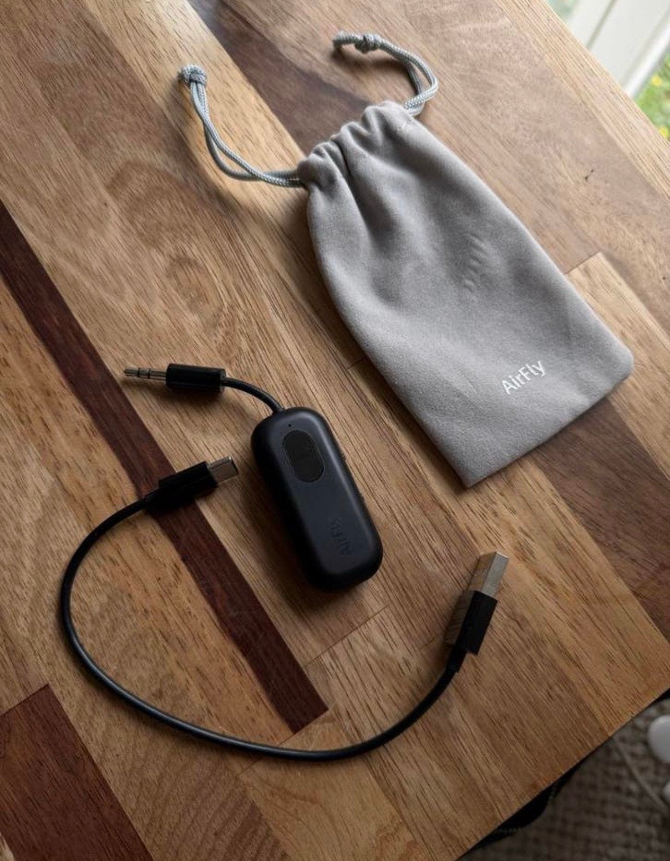 AirFly Pro Bluetooth-zender met hoesje, Ophalen of Verzenden, Zo goed als nieuw, Minder dan 2 meter, Overige kabels