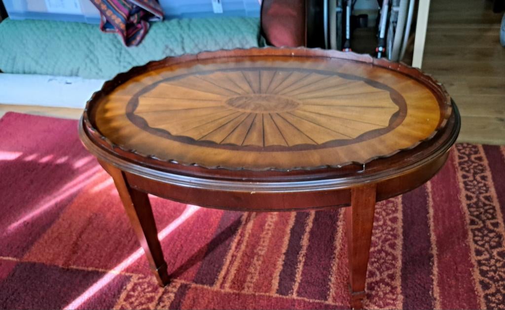 Klassieke Ovale Engelse Salontafel met Inlegwerk, Ophalen
