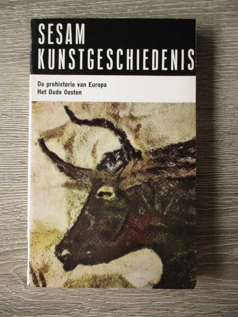 De prehistorie van Europa / Het Oude Oosten- Sesam kunstge, Ophalen of Verzenden, Gelezen