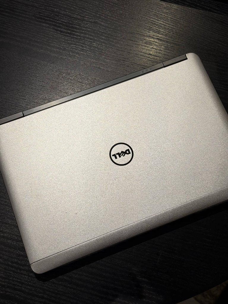 Dell Latitude E7240 incl. oplader, Computers en Software, Ophalen, Gebruikt, 2 tot 3 Ghz, Qwerty