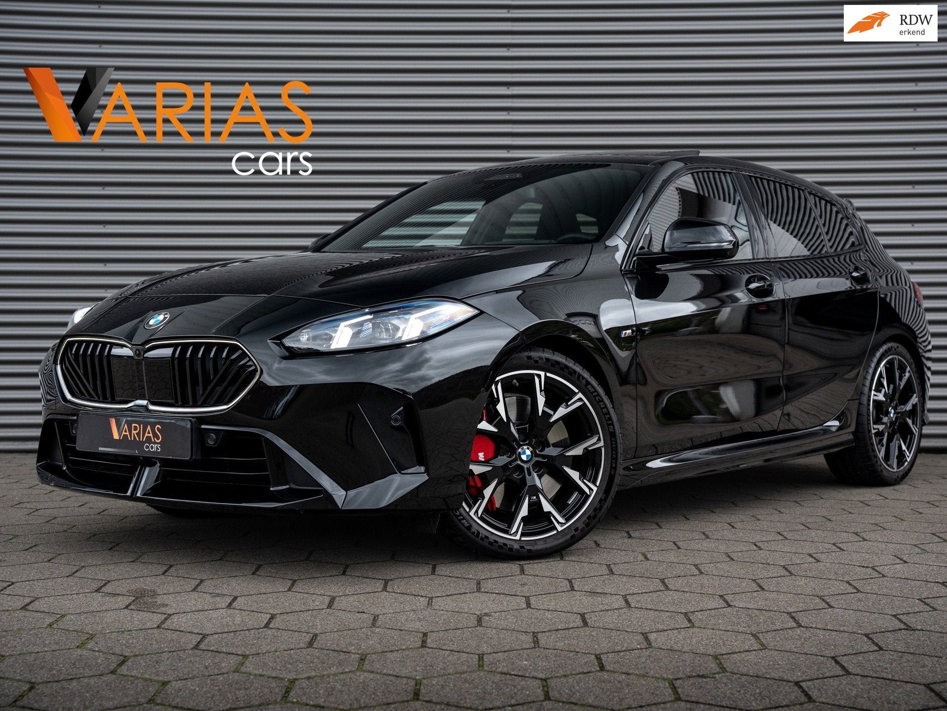 BMW 1-serie 120I M Sport Design Edition M stoelen Fabg. 2028, Dealer onderhouden, Gebruikt, 156 pk, Alcantara