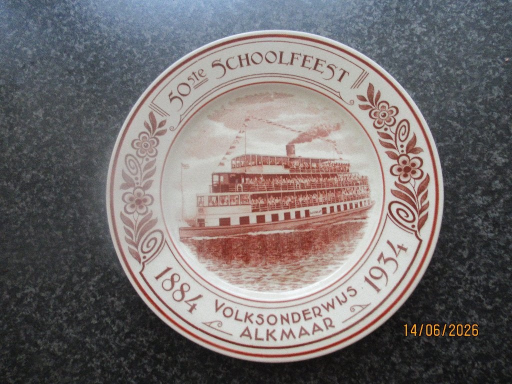 BORD- 50JAAR VOLKSONDERWIJS-ALKMAAR -SS ALKMAAR-1884- 1934, Antiek en Kunst, Ophalen of Verzenden
