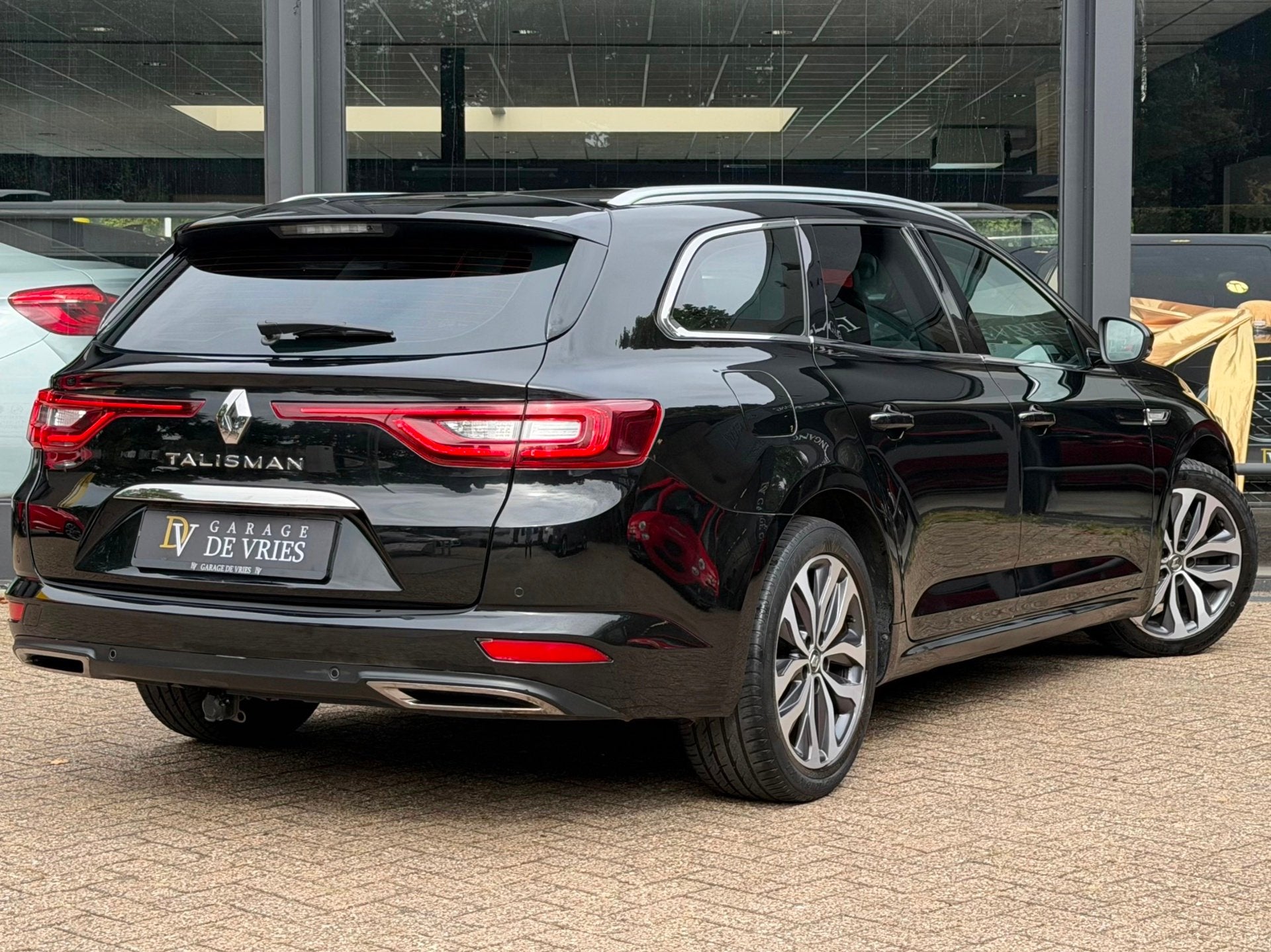 Renault Talisman Estate 1.6 TCe Intens Automaat 1850KG Trekg, Auto's, Dealer onderhouden, 1618 cc, Gebruikt, 4 cilinders