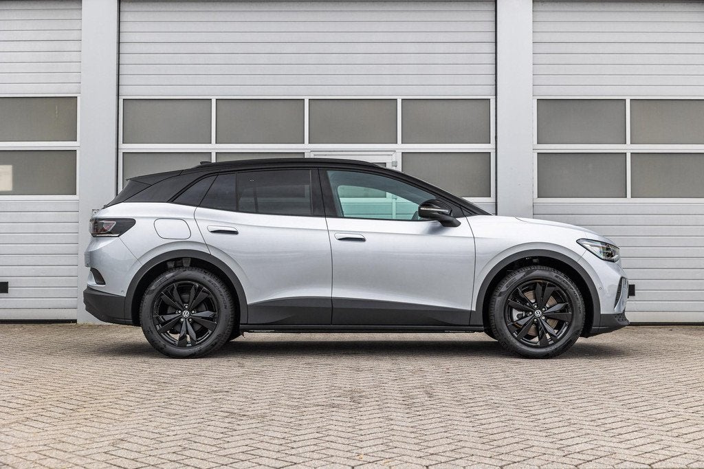Volkswagen ID.4 286pk Pro Limited Edition 77 kWh | Trekhaak, Auto's, Volkswagen, Automaat, Achterwielaandrijving, Zwart, 2039 kg