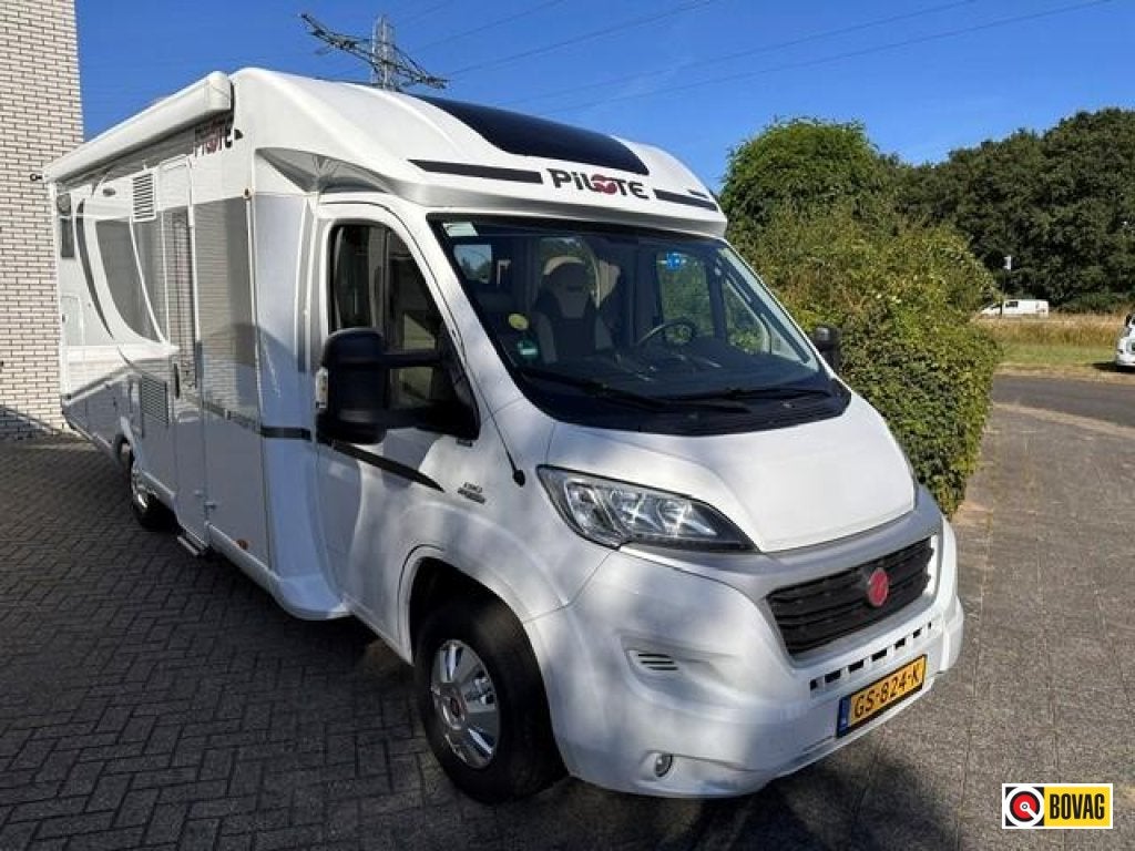 Caravans And Camping Pilote