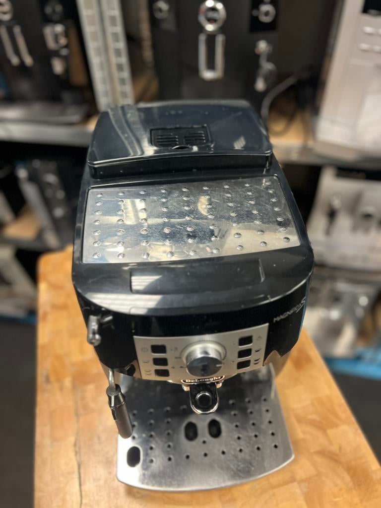 Delonhi magniffica s, Witgoed en Apparatuur, Koffiezetapparaten, Info@delonghi.com, Koffiemachine, Ophalen of Verzenden, Zo goed als nieuw
