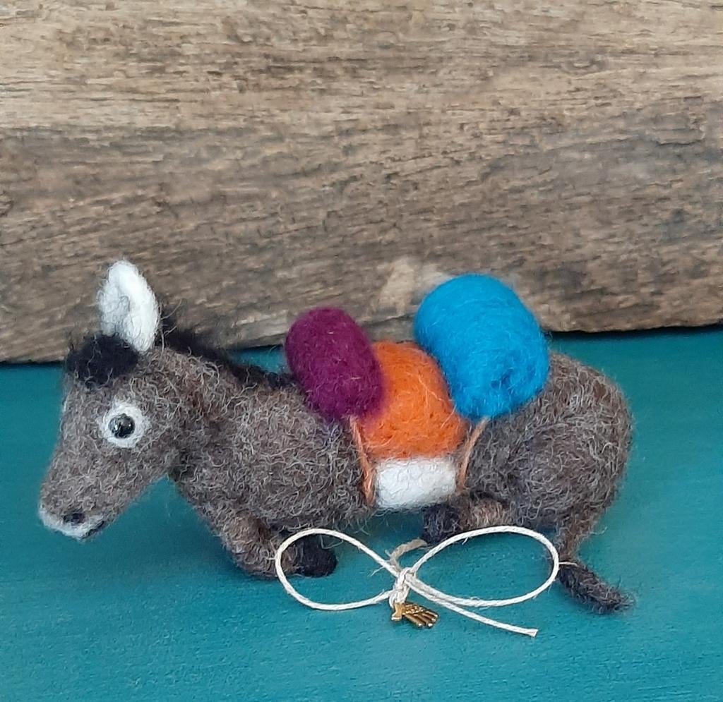 Genaaldvilte ezel wol naaldvilten ezeltje handgemaakt, Hobby en Vrije tijd, Ophalen of Verzenden, Nieuw, Overige typen, Wolvilt