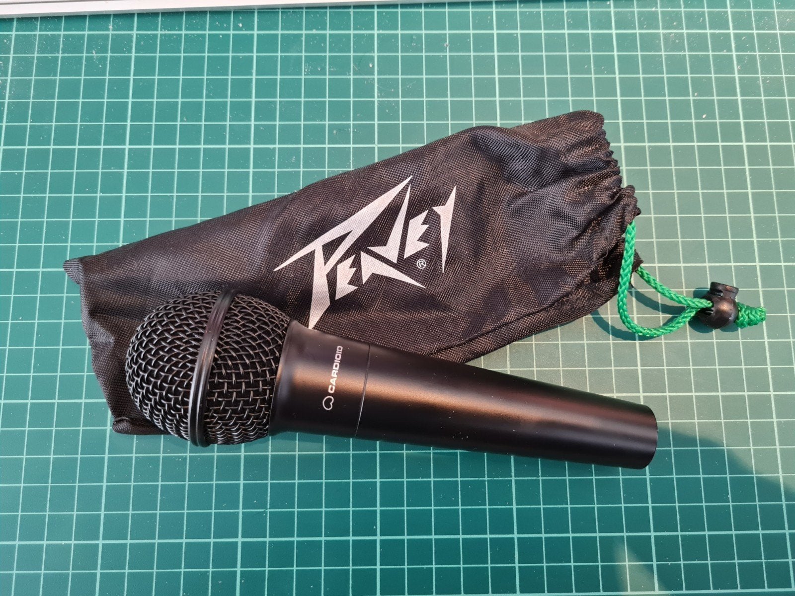 Peavey PVi 100 XLR Dynamische cardioïde microfoon, Muziek en Instrumenten, Microfoons, Ophalen of Verzenden, Zo goed als nieuw
