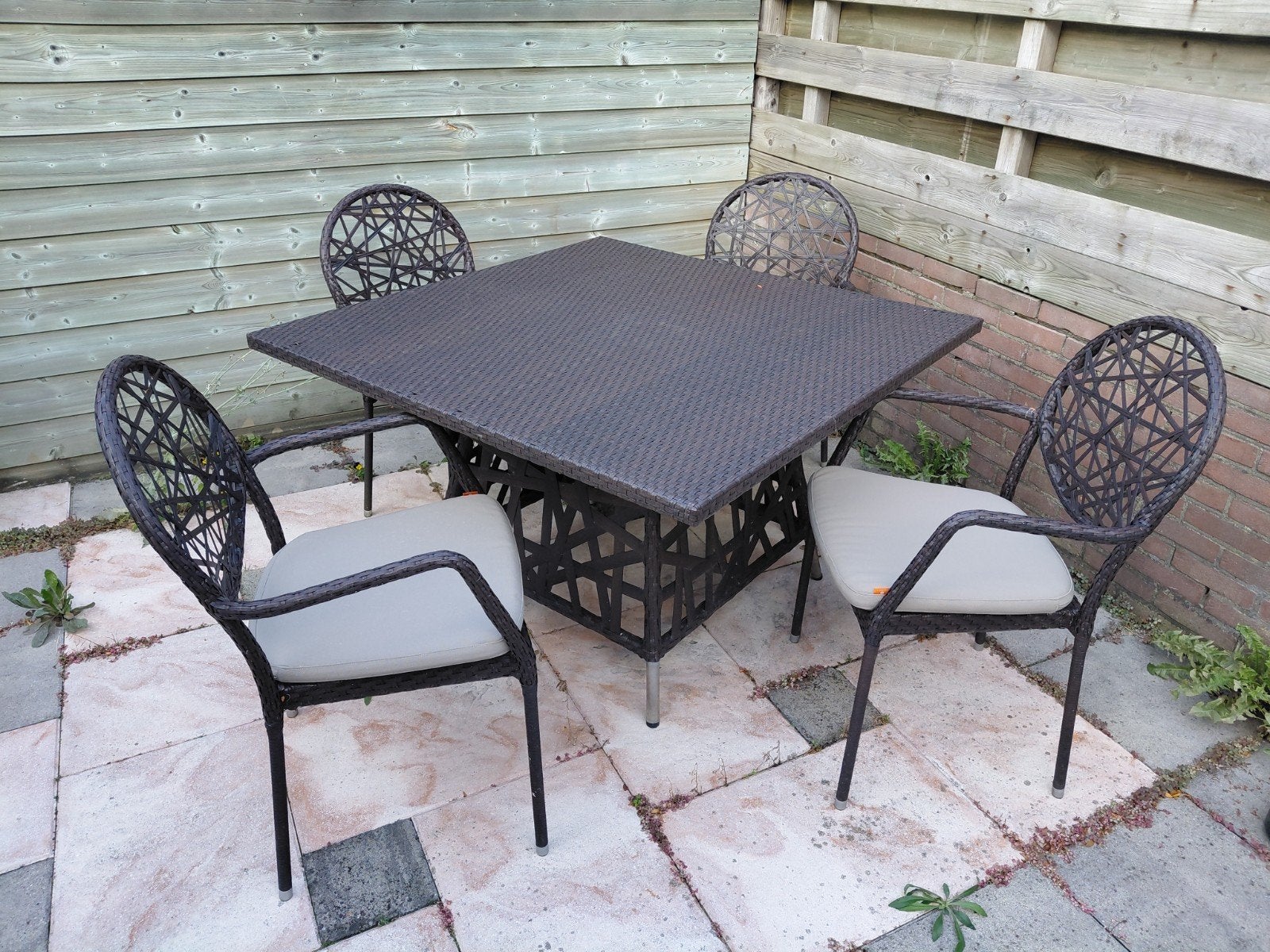 Hartman tuinset. Tafel met 4 stoelen., Tuin en Terras, Ophalen, 4 zitplaatsen, Gebruikt, Wicker