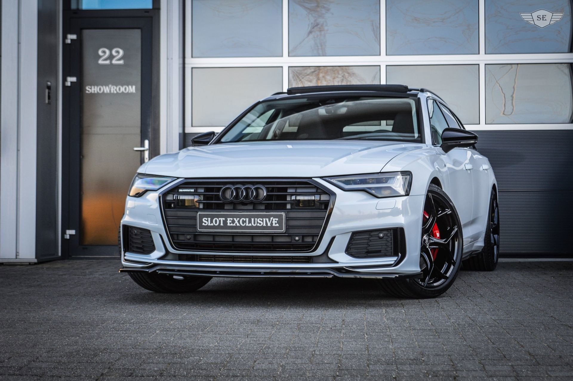 Audi A6 Avant 55 TFSIe|QUATTRO|PRO LINE S|COMPETITION|360|PA, Automaat, Dealer onderhouden, Gebruikt, Zwart