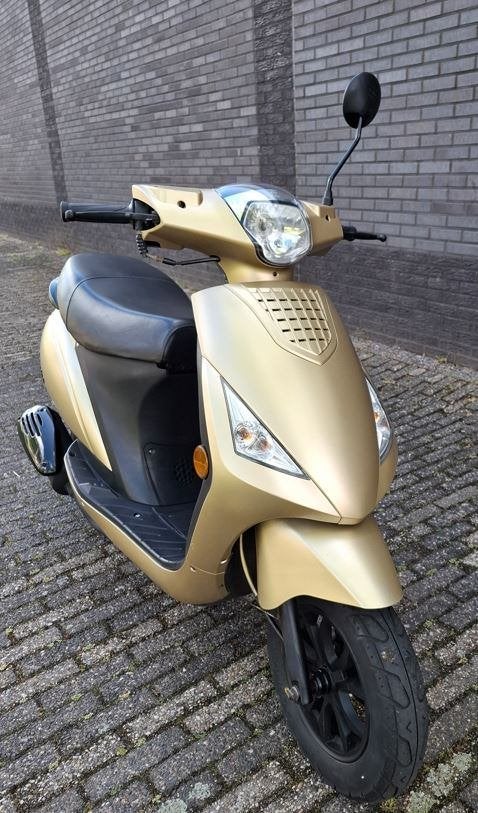 La Souris city scooter geel kenteken, Ophalen of Verzenden, Zo goed als nieuw, Overige typen, Overige merken