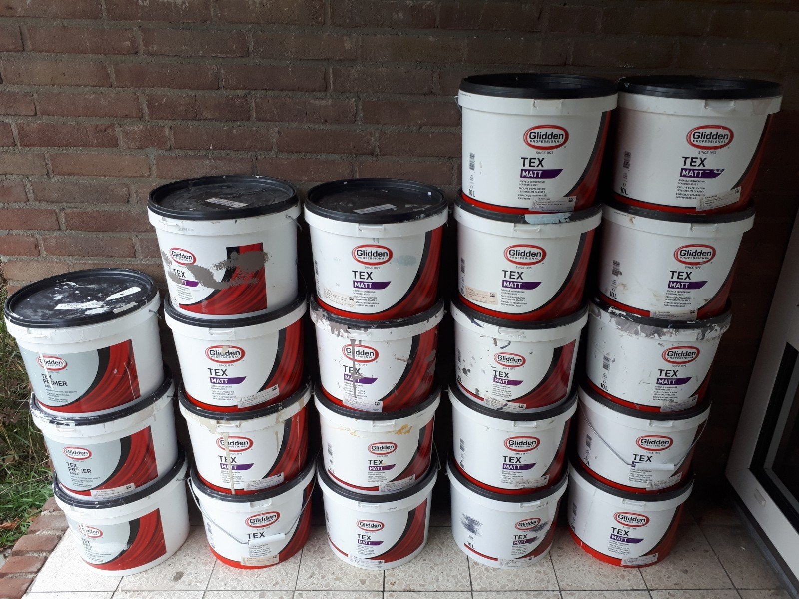 Latex muurverf & grondverf & aflak, Ophalen of Verzenden, Zo goed als nieuw, Grijs