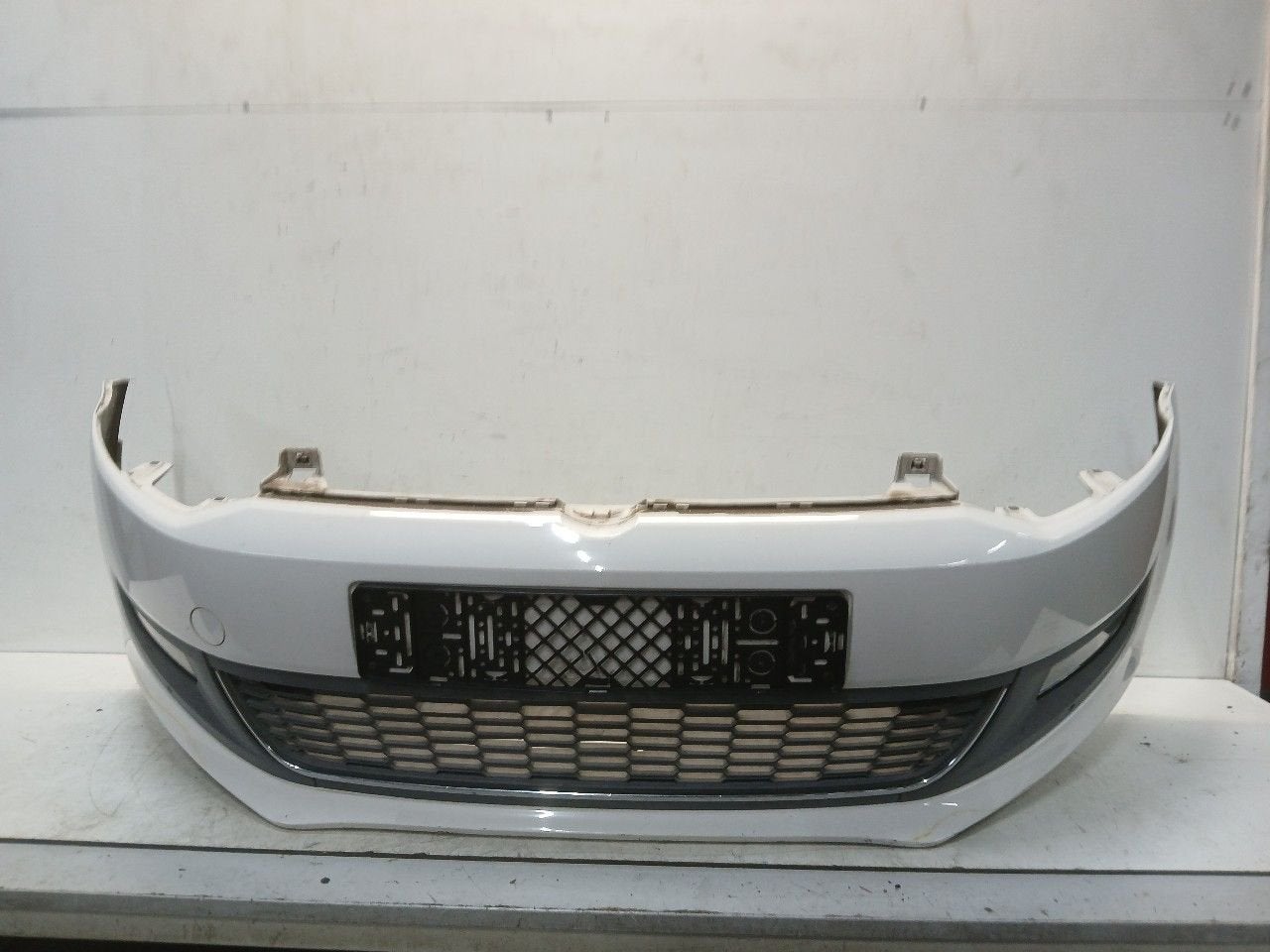 Bumper voor Volkswagen Polo, Onderdelen@venauto.nl, Van der Ven Autorecycling B.V., Gebruikt, Ettenseweg 76, 4706 PB Roosendaal, The Netherlands