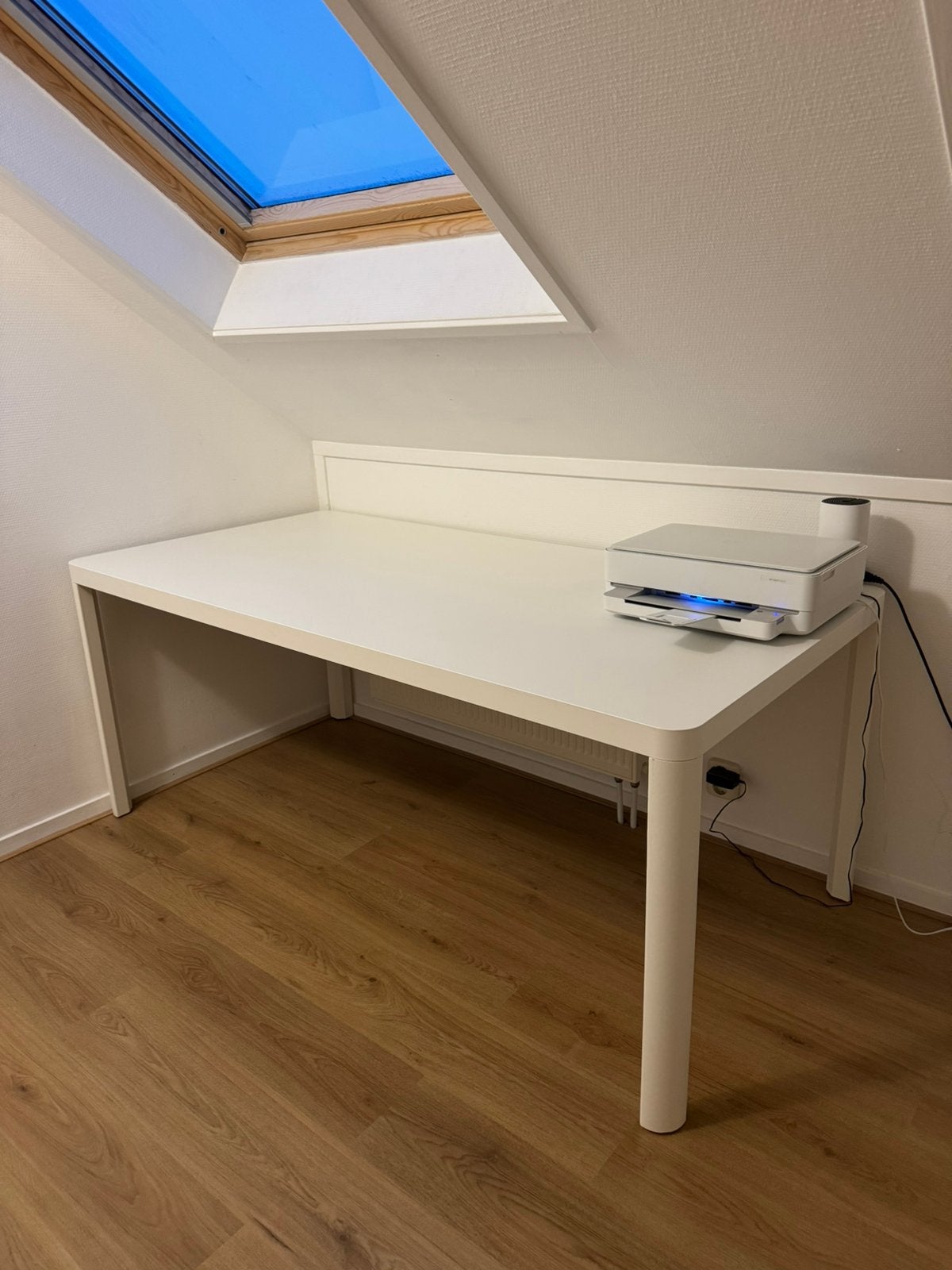 Bureau/tafel, Ophalen, Zo goed als nieuw