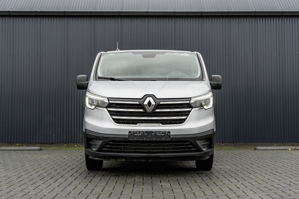 Renault Trafic dCi 150PK | L2H1 | 9-Zits | ex BTW/BPM | LED, Auto's, Renault, Voorwielaandrijving, Stof, Gebruikt, Zwart