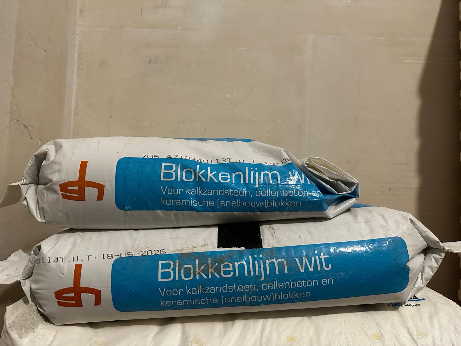 Stiho Blokkenlijm Winter - Voor kalkzandsteen en cellenbeton, Ophalen, Zo goed als nieuw