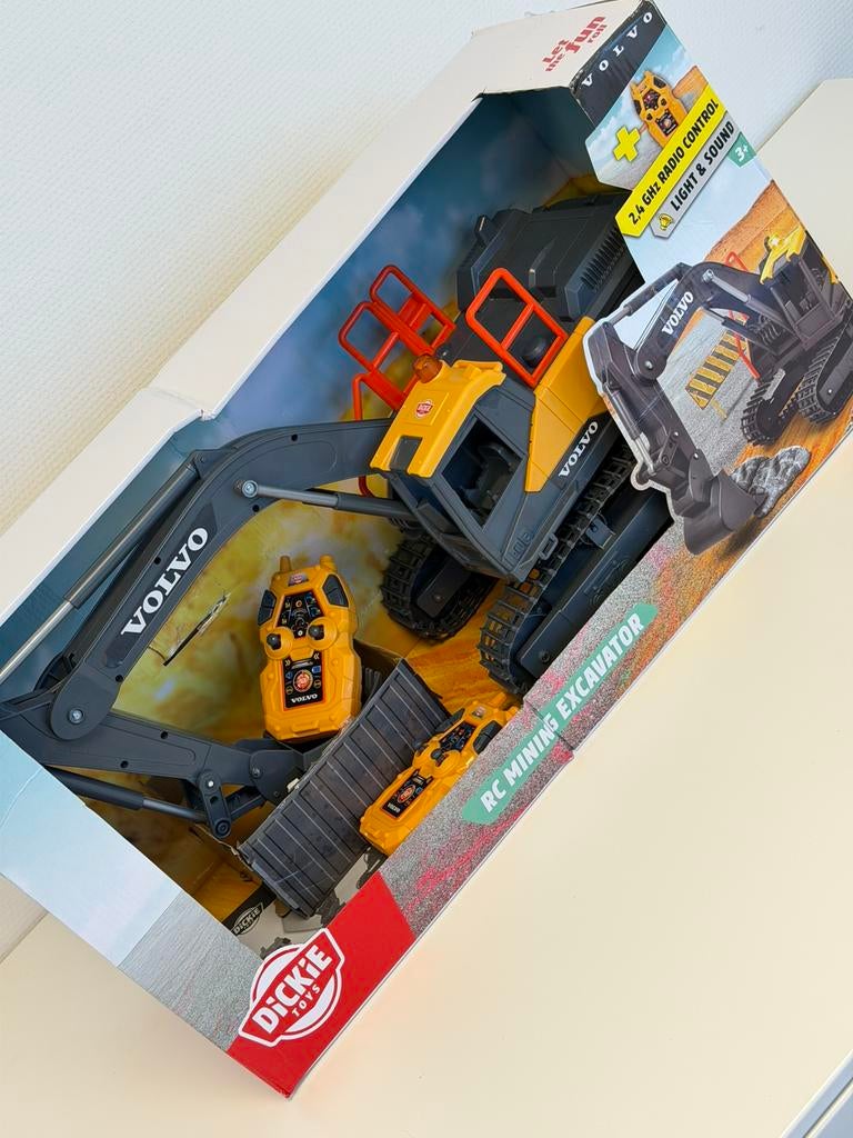 Dickie Toys RC Volvo Graafmachine 60CM + 2 Controllers NIEUW, Nieuw, Ophalen of Verzenden, H, H