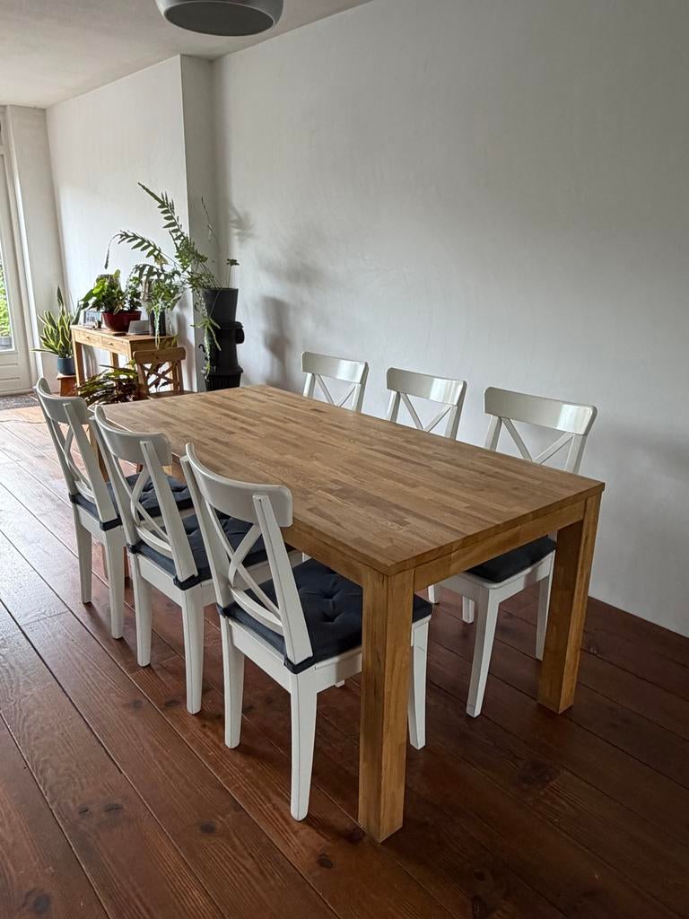 Eettafel met 6 IKEA Ingolf stoelen - massief hout, Ophalen, 50 tot 100 cm, Vijf personen of meer, 150 tot 200 cm