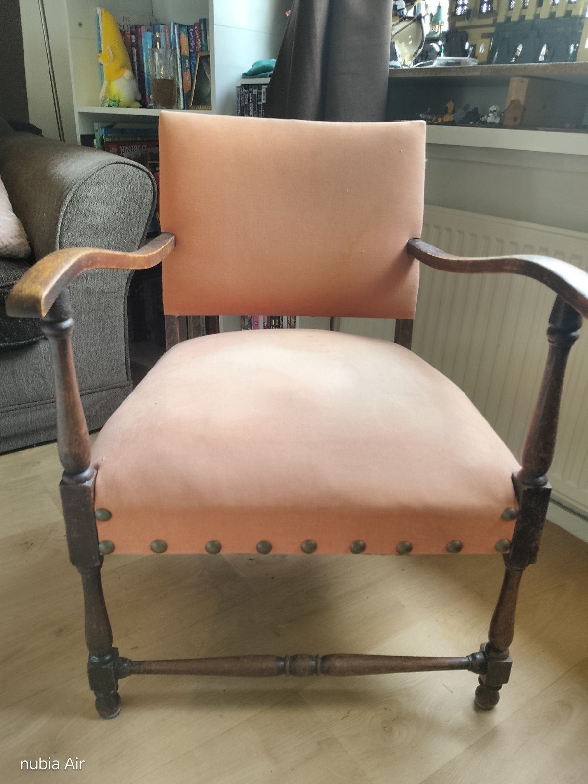 Houten stoel met lage zit - opknap project, Ophalen