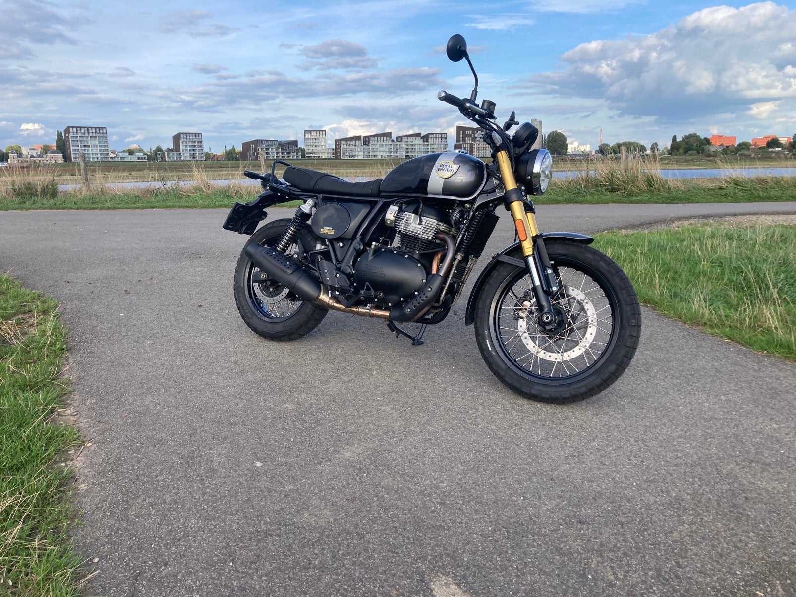 Royal Enfield Interceptor Bear 650, Particulier, Toermotor, Handgeschakeld, 650 cc