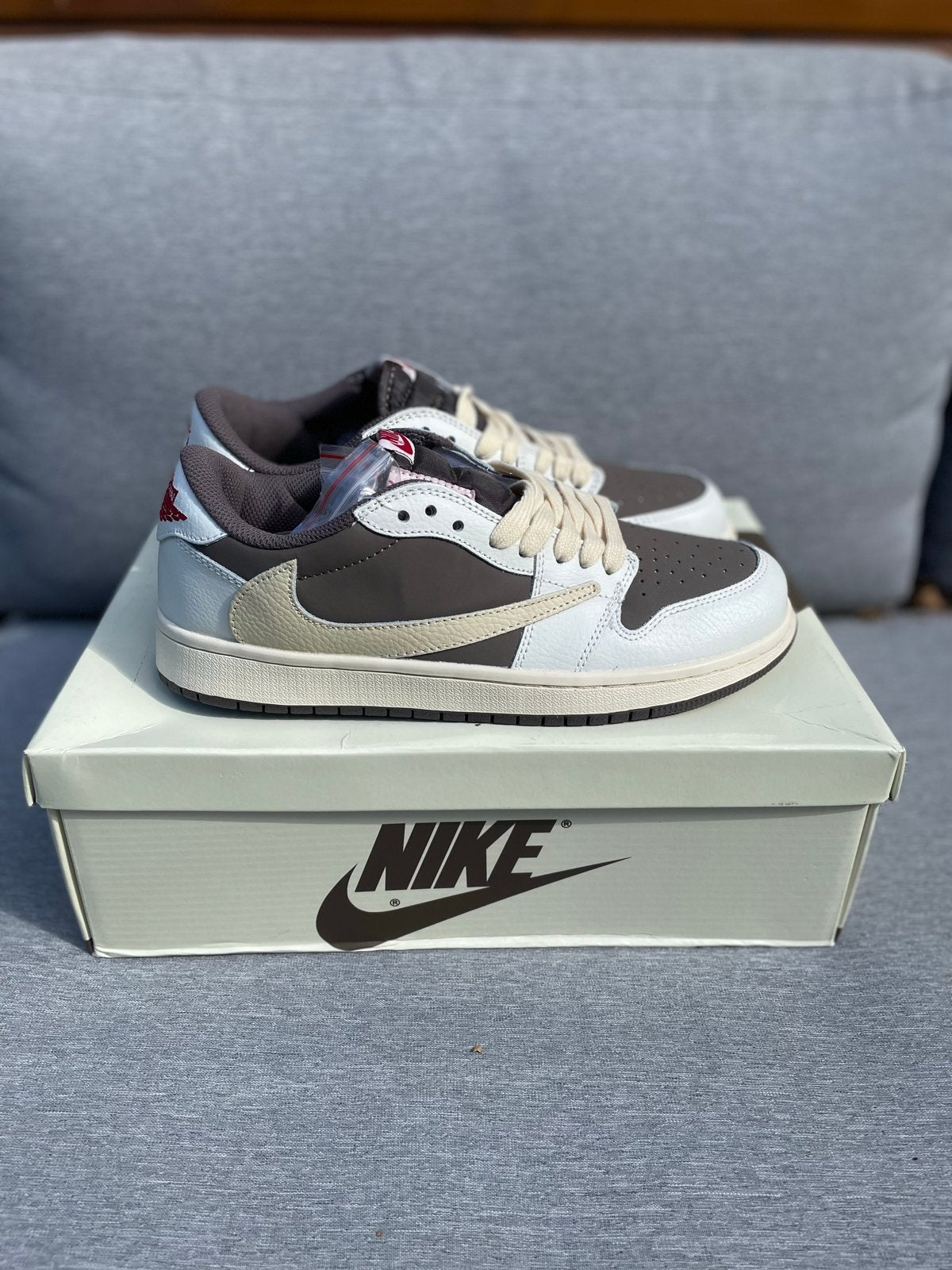 Nike Air Jordan 1 Low Travis Scott Reverse Mocha, Kleding | Heren, Schoenen, Verzenden, Wit, Nieuw, Sneakers of Gympen