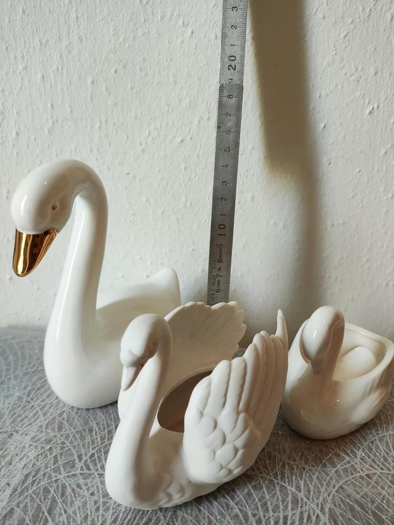 3 mooie vintage beeldjes van zwanen, Verzamelen, Beelden en Beeldjes, Verzenden, Gebruikt