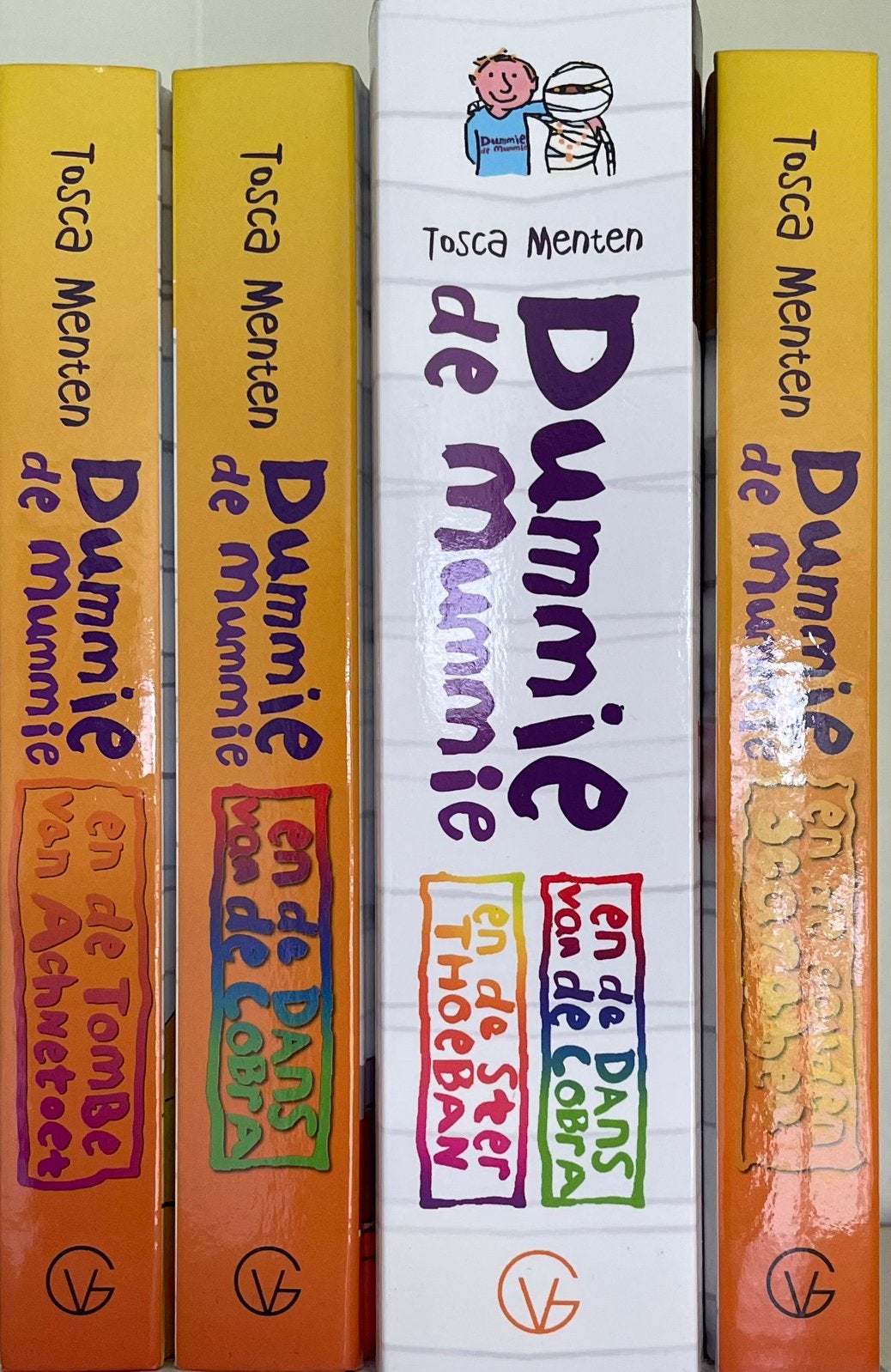 Dummie de mummie boeken, Ophalen, Zo goed als nieuw