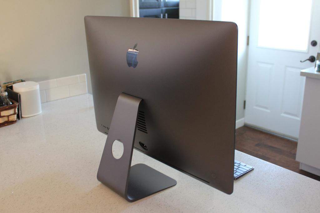 iMac Pro, Computers en Software, Apple Desktops, Ophalen, 64 GB of meer, Gebruikt, SSD