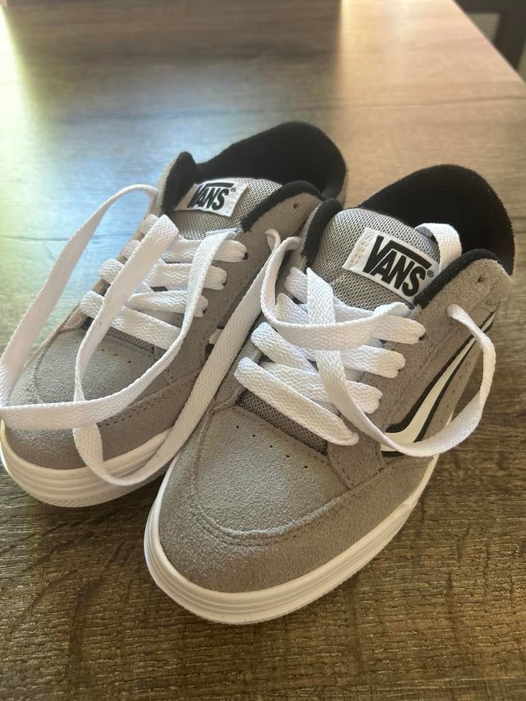 Nieuwe Vans sneakers - Maat 33, Ophalen, Nieuw, Jongen of Meisje, Schoenen