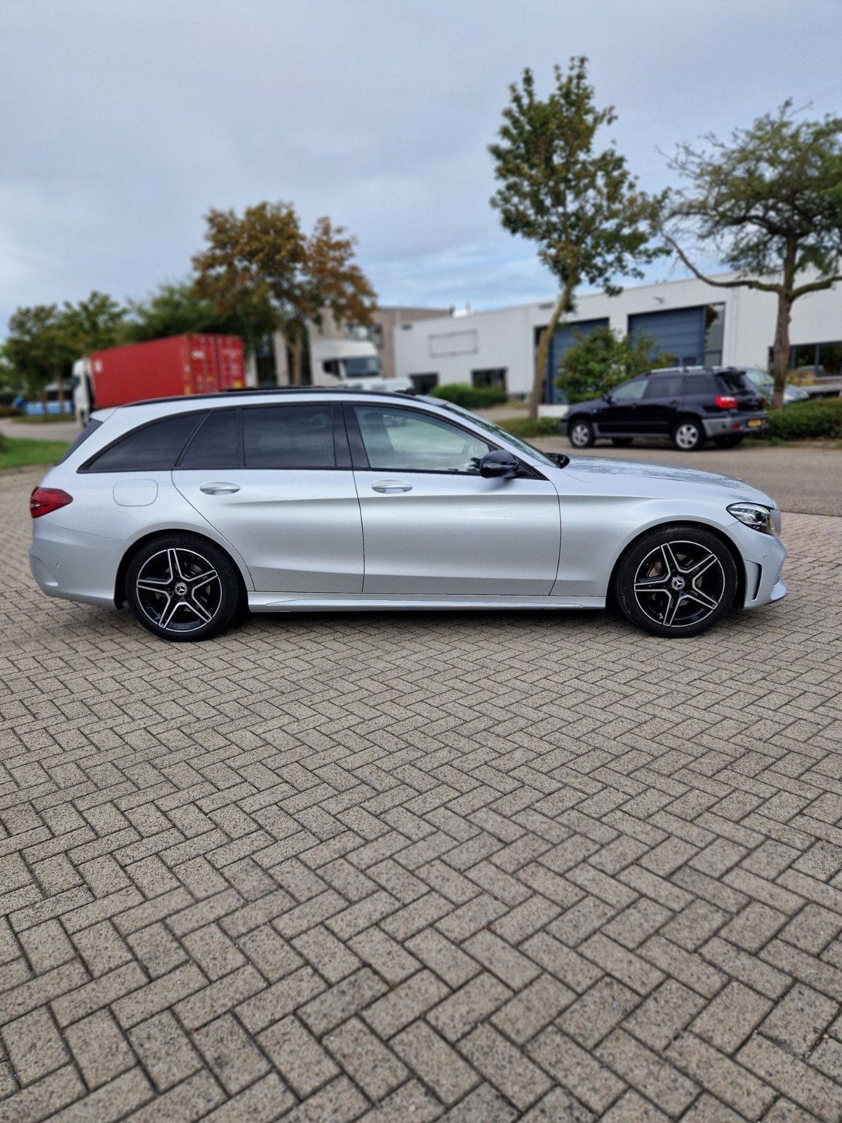Foto 6 van Mercedes-Benz C-Klasse C180 156pk 9G-TRONIC 2020 Grijs