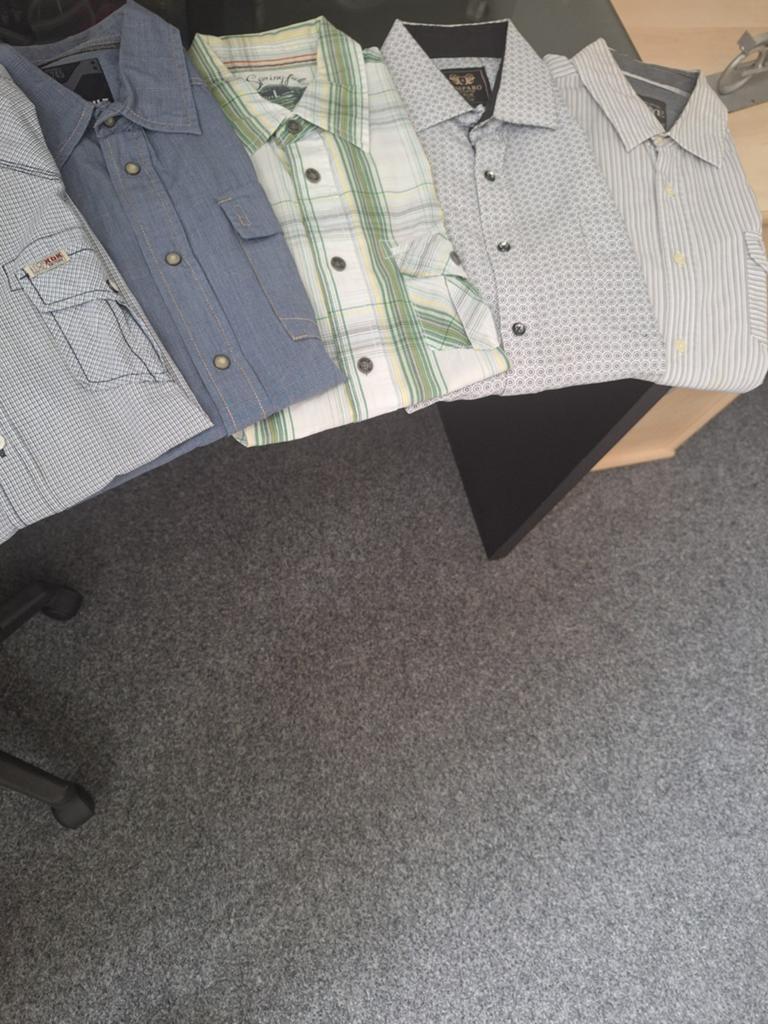 5 overhemden 41/42, Ophalen of Verzenden, Zo goed als nieuw, Blauw, Halswijdte 41/42 (L)