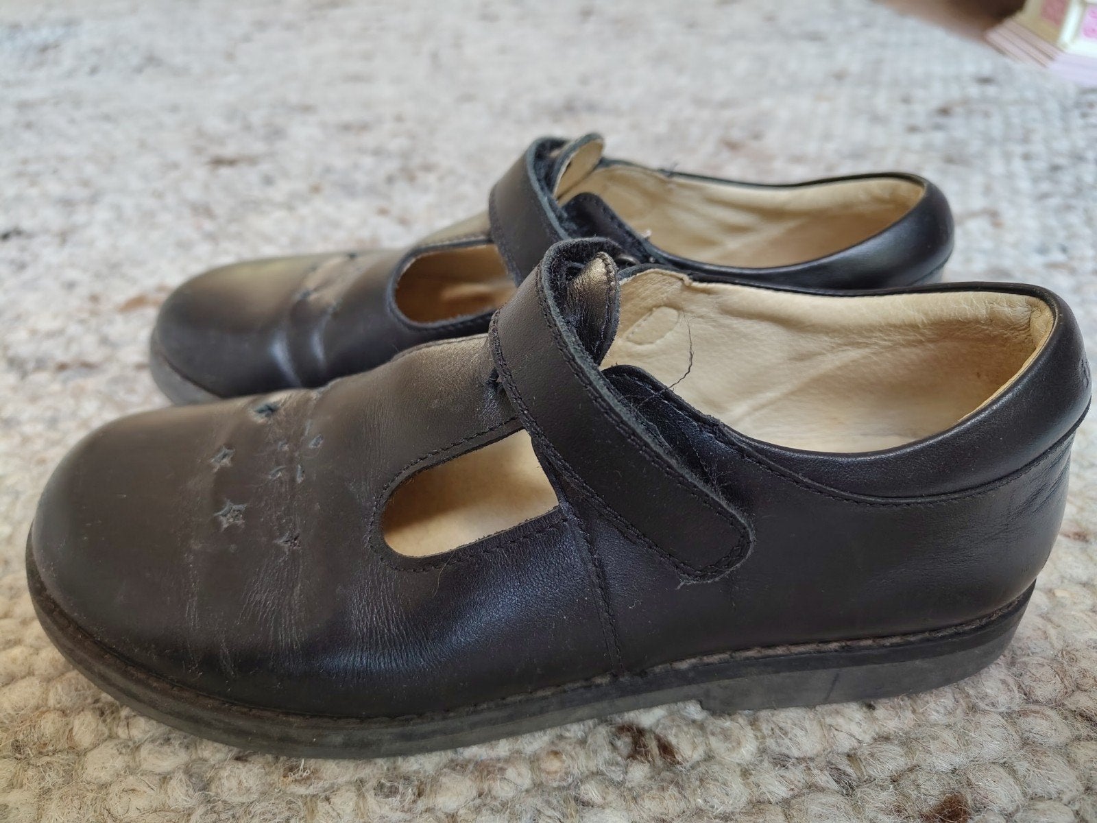 Froddo Evia black leather school shoe size 35, Ophalen of Verzenden