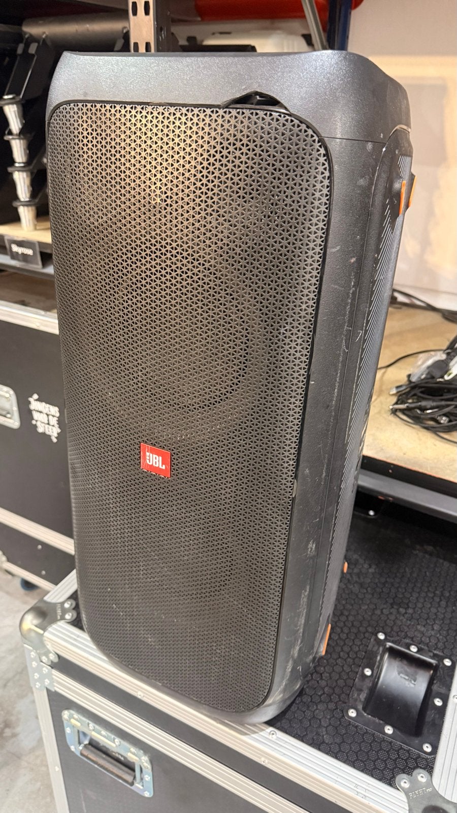 JBL Partybox 310 - Lichte schade, werkt perfect, Audio, Tv en Foto, Luidsprekers, Ophalen, Gebruikt, JBL, Party speaker