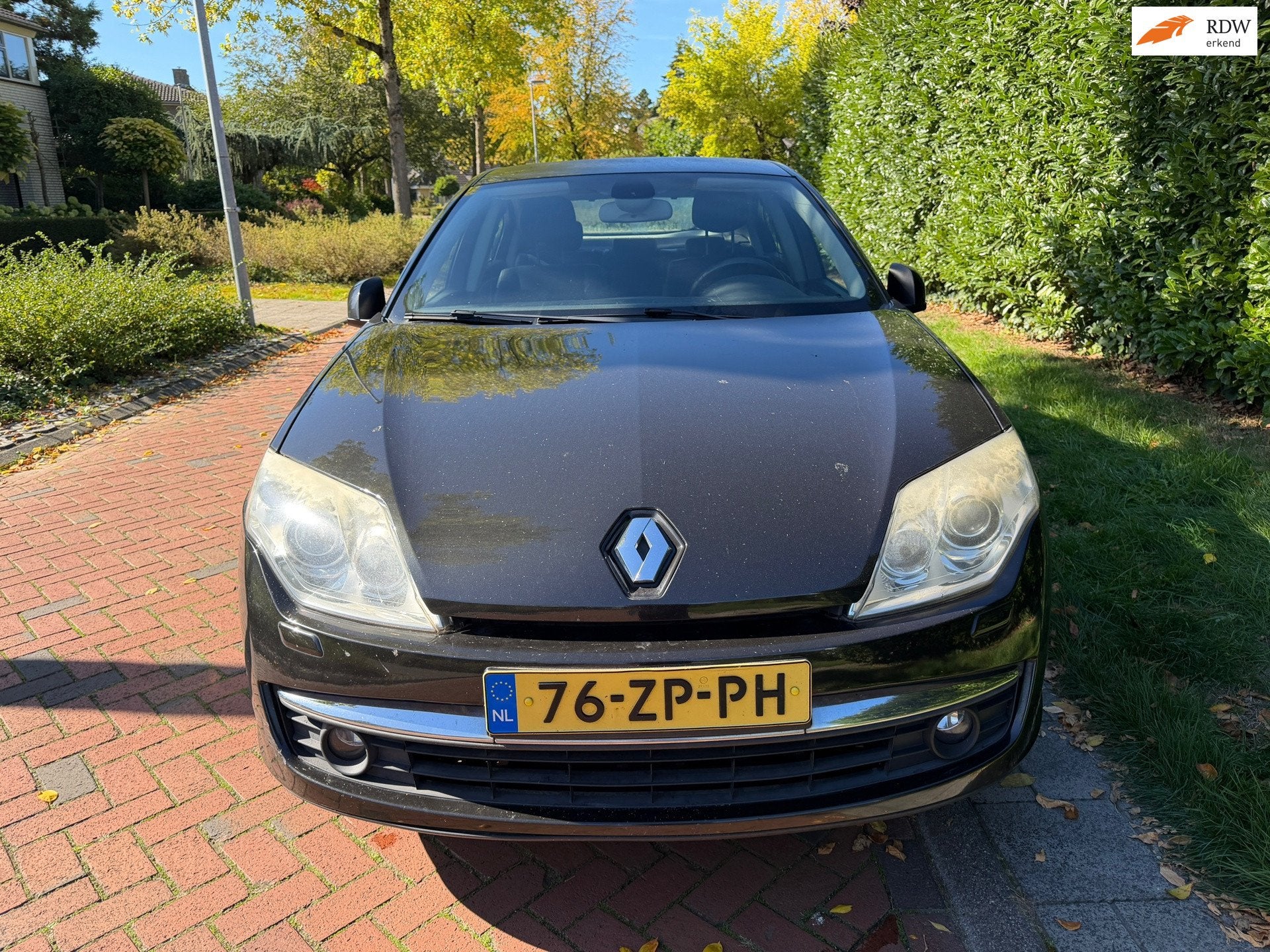 Renault Laguna 2.0 16V T Automaat Dealer onderhouden, Airco,, Auto's, Gebruikt, 4 cilinders, Leder en Stof, Zwart