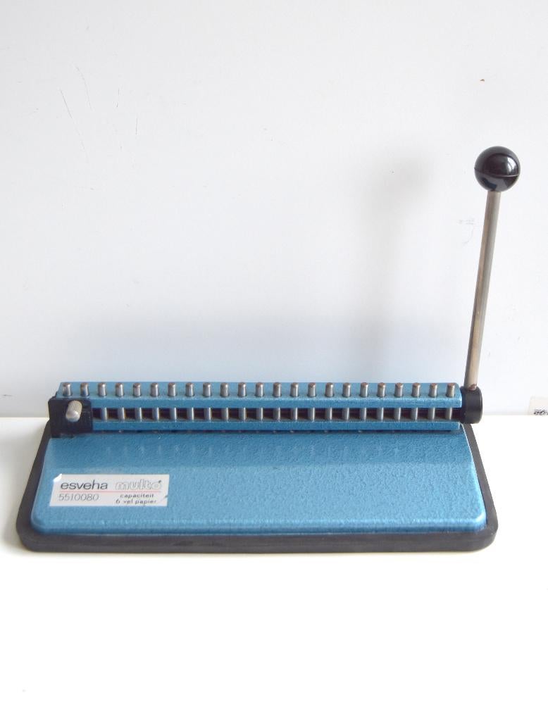 Vintage Esveha perforator voor 23 gaatjes in pracht staat, Ophalen of Verzenden, Zo goed als nieuw