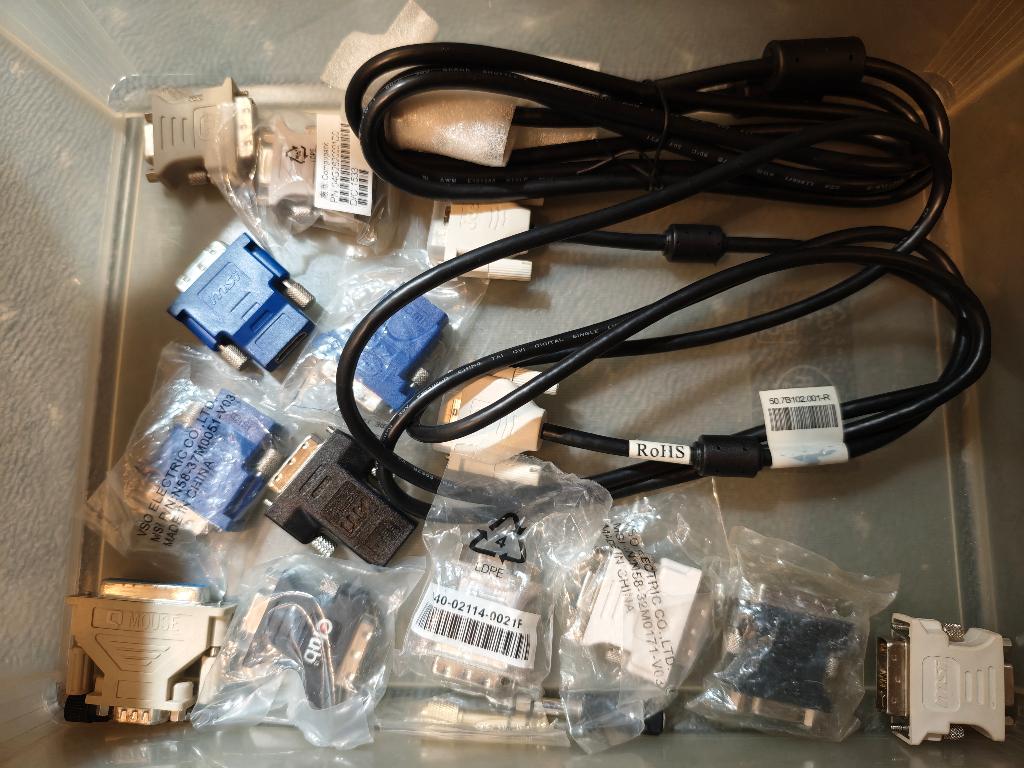 Computer monitor 9pins naar DVI en hdmi naar DVI + 2x kabel, Ophalen of Verzenden, Onbekend