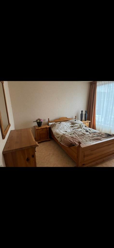 Grenen slaapkamer set: bed (160x200)nachtkastjes , ladekast, Ophalen, Gebruikt, Bruin, Tweepersoons