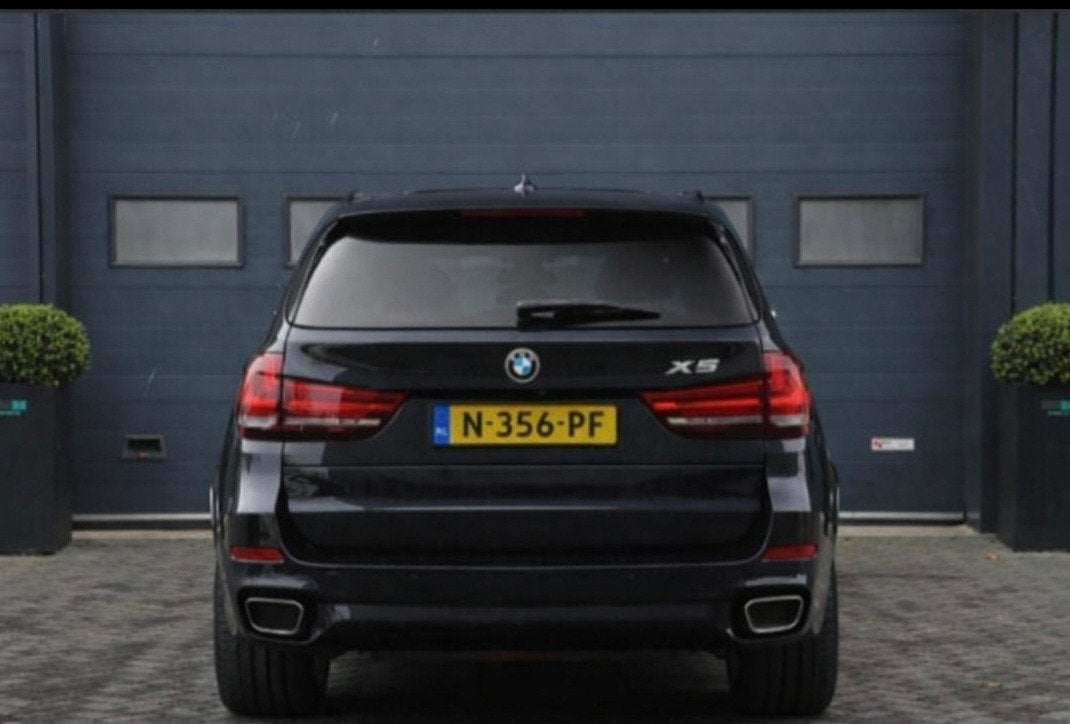 BMW X5 Xdrive40e Iperformance 313pk Aut 2016 Zwart, Auto's, X5, Zwart, Vierwielaandrijving, 147 €/maand