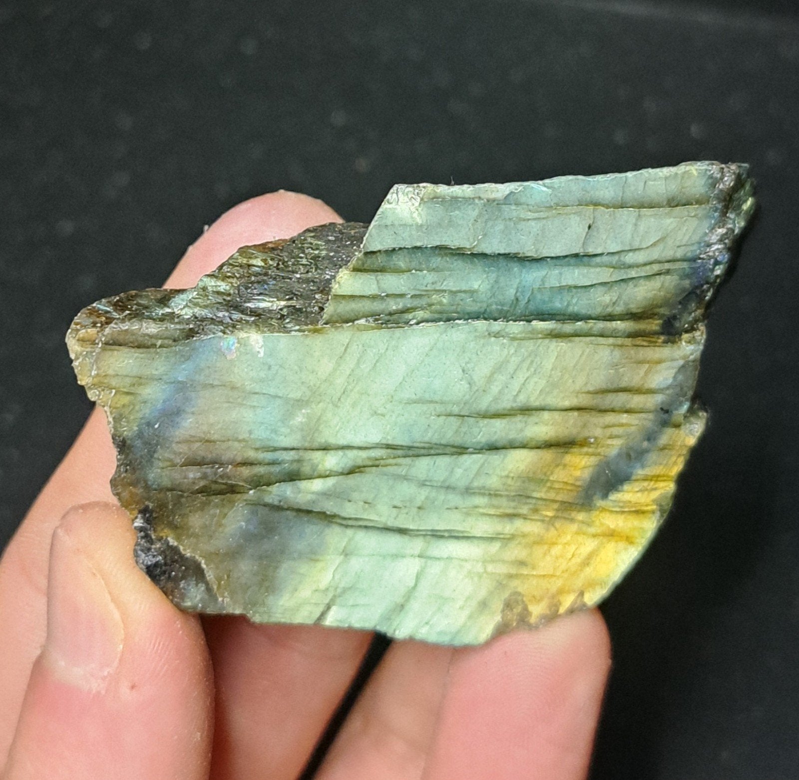Labradoriet met groen-gele flash edelsteen natuursteen, Ophalen of Verzenden