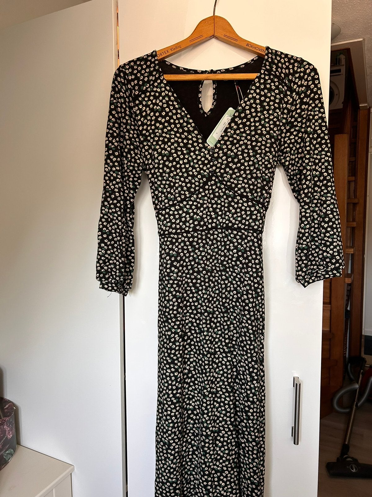 Nieuwe King Louie midi jurk L Lynn dress, Gebloemd, Maat 38/40 (M), Nieuw, Onder de knie, Meerkleurig