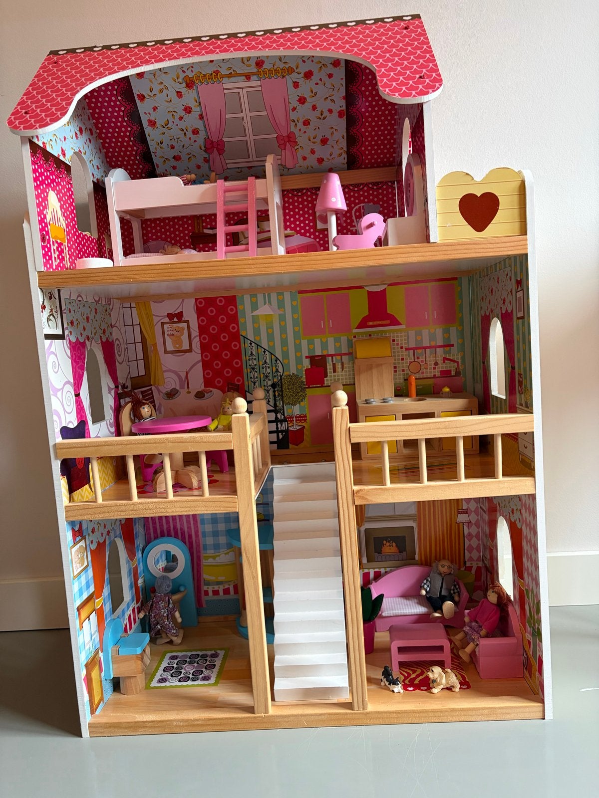 Groot houten poppenhuis - Zo goed als nieuw