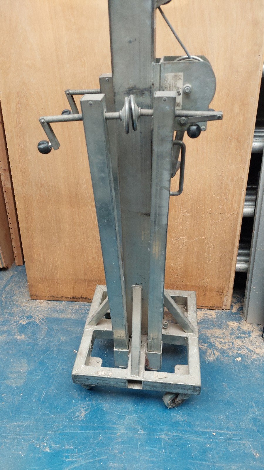 VMB TE 71 wind-up lift, statief, torenlift, Ophalen, Licht