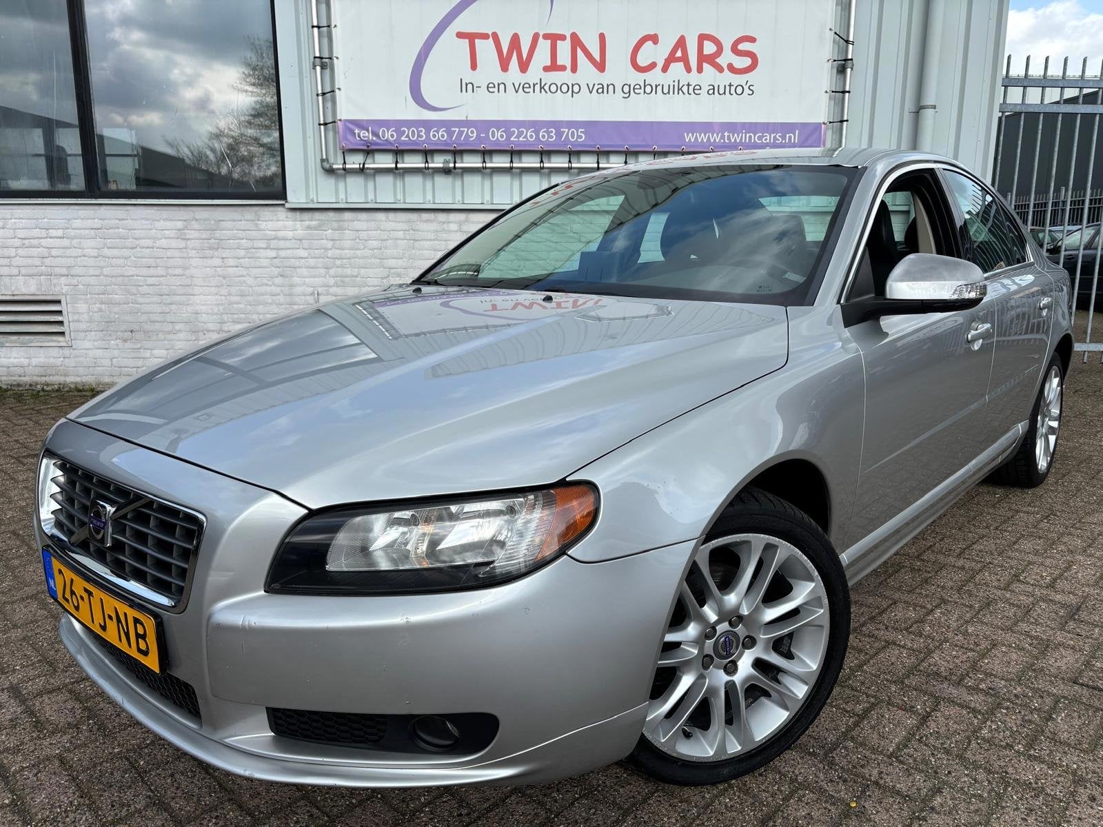 Volvo S80 2.5 T Momentum Leer Navi Automaat, Auto's, Volvo, 1528 kg, 2521 cc, Bedrijf, Sedan