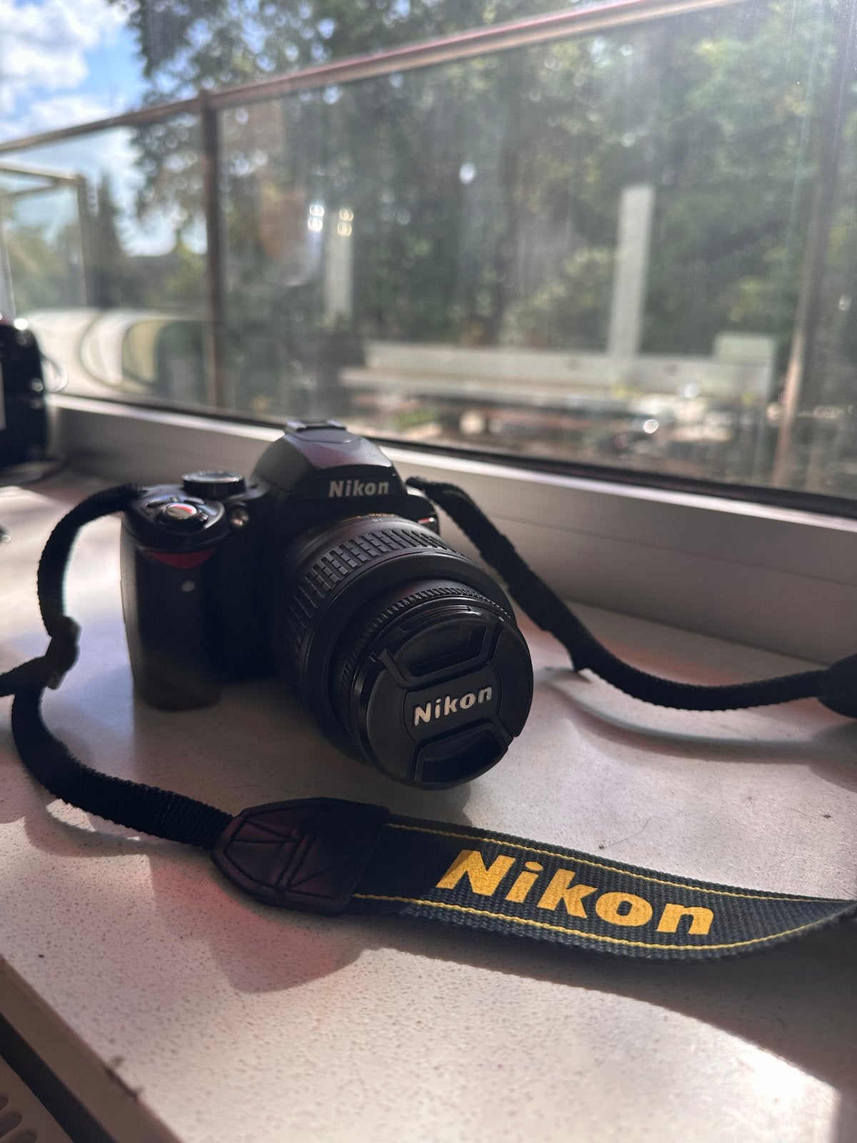 Nikon D60 DSLR + AF-S Nikkor 18-55mm lens + 2 accu's, Audio, Tv en Foto, Fotocamera's Digitaal, Gebruikt, Spiegelreflex, Ophalen of Verzenden
