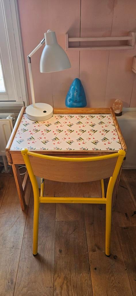 Retro kinderbureautje + stoeltje vintage/brocante, Ophalen, Gebruikt